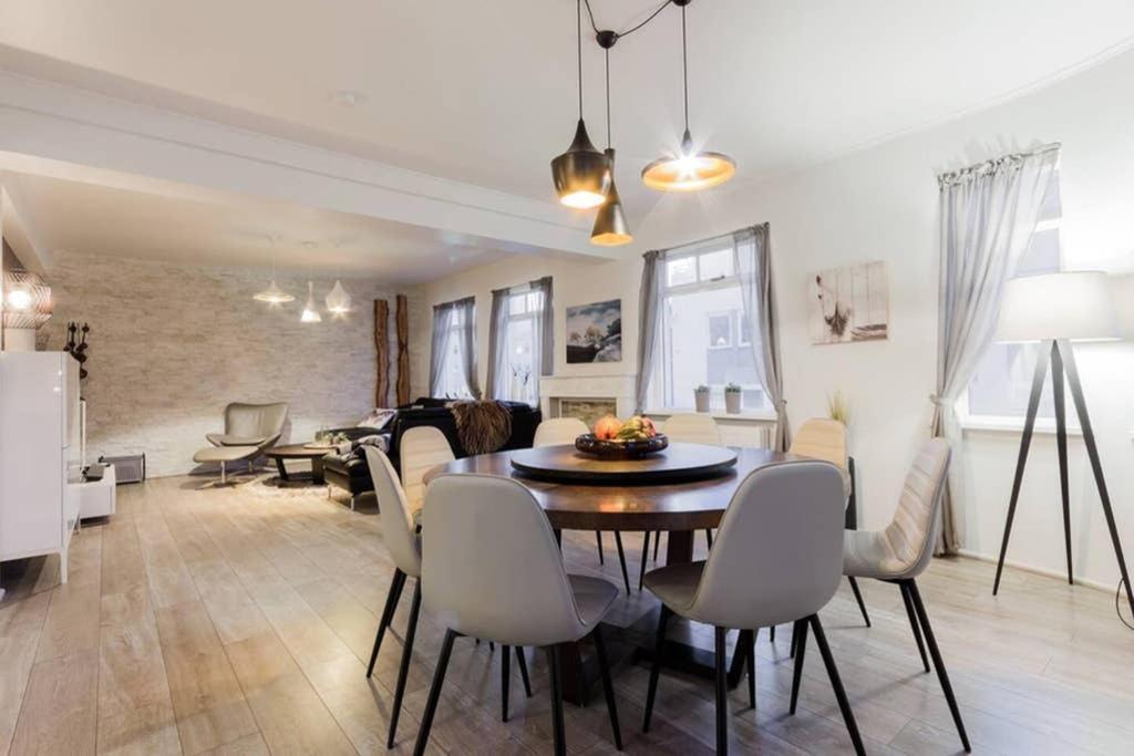 Superb Central Location, No Car Needed - Spacious Akureyri Exterior foto