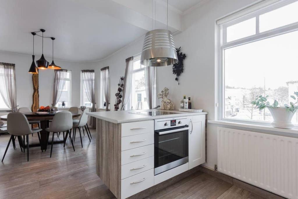 Superb Central Location, No Car Needed - Spacious Akureyri Exterior foto